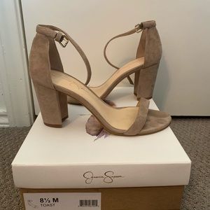 Jessica Simpson Block Heel pumps 8.5